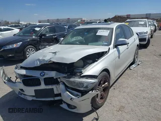 2014 BMW 3 Series 328i xDrive with VIN WBA3B3G51ENR81859, listed as a IAAI auction lot 41828729 with 129,498 mi miles. Bid and sale history available at carsss.com. Image 17.