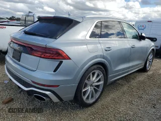 2023 Audi RS Q8 z VIN WU1ARBF11PD031124, wystawiony jako Copart lot #75312284 z przebiegiem 2 673 mil mil oraz Szkoda całkowita • Salvage title. Historia ofert i sprzedaży dostępna na DreamBid. Obrazek 3.