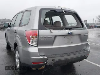 2010 Subaru Forester 2.5X with VIN JF2SH6AC8AH746620, listed as a IAAI auction lot 41965198 with 133,887 mi miles. Bid and sale history available at carsss.com. Image 6.