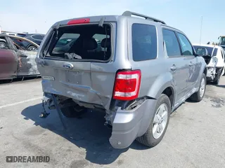 2008 Ford Escape Limited with VIN 1FMCU04188KE20184, listed as a IAAI auction lot 41809075 with 158,116 mi miles. Bid and sale history available at carsss.com. Image 4.