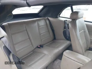 2001 Ford Mustang Deluxe с VIN 1FAFP44471F226003, выставлен на аукционе IAAI как лот 42079409 с пробегом 145 021 миль миль и . История ставок и продаж доступна на DreamBid. Изображение 8.