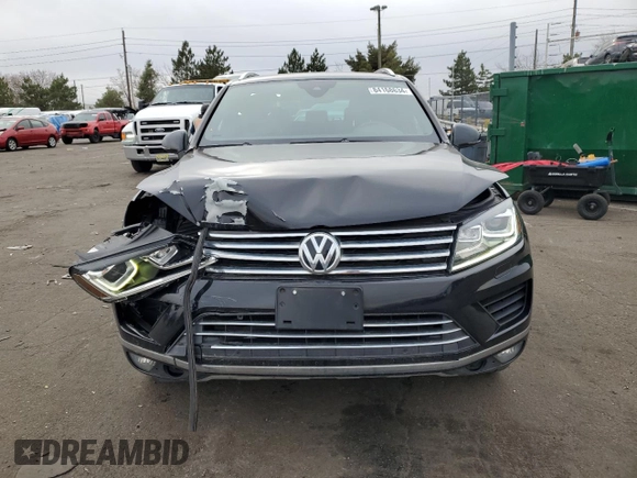 2017 Volkswagen Touareg Wolfsburg Edition with VIN WVGRF7BP9HD006520, listed as a Copart auction lot 84168634 with 76,596 mi miles and Salvage title. Bid and sale history available at DreamBid. Image 5.