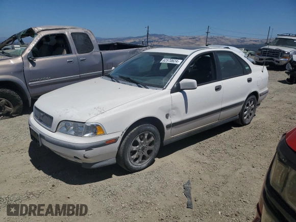 2000 Volvo S40 с VIN YV1VS255XYF542810, выставлен на аукционе Copart как лот 62570624 с пробегом 180 692 миль миль и Списание • Salvage title. История ставок и продаж доступна на DreamBid. Изображение 1.