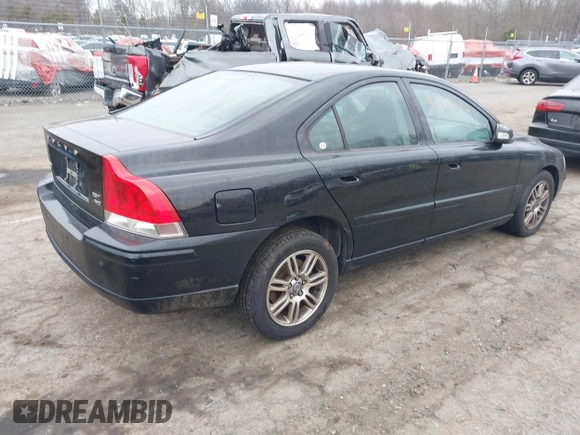 2009 Volvo S60 2.5T with VIN YV1RH592692723722, listed as a IAAI auction lot 41302600 with 126,027 mi miles. Bid and sale history available at carsss.com. Image 4.