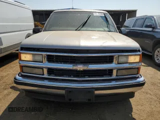 1999 Chevrolet Suburban with VIN 3GNEC16R2XG144591, listed as a Copart auction lot 65368364 with 244,605 mi miles and Non Repairable. Bid and sale history available at carsss.com. Image 5.