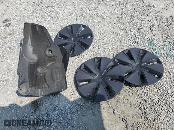2025 Tesla Model 3 Long Range z VIN 5YJ3E1EA3SF979586, wystawiony jako Copart lot #54430125 z przebiegiem 3 530 mil mil oraz Szkoda całkowita • Salvage title. Historia ofert i sprzedaży dostępna na DreamBid. Obrazek 12.