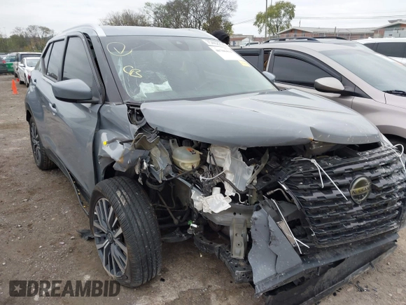 2021 Nissan Kicks SV with VIN 3N1CP5CV9ML473162, listed as a IAAI auction lot 40786414 with 100,107 mi miles. Bid and sale history available at carsss.com. Image 6.