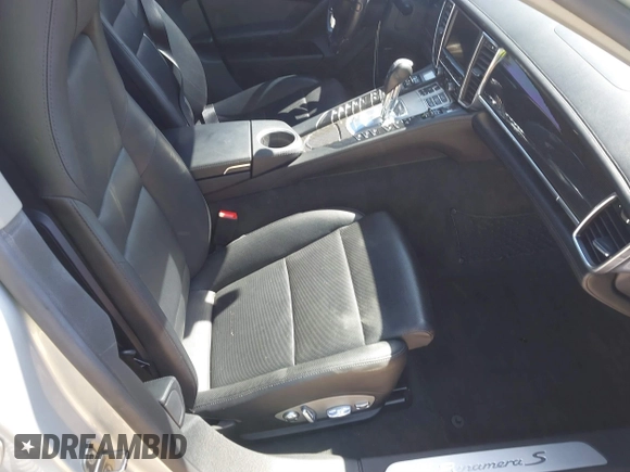 2014 Porsche Panamera S E-Hybrid with VIN WP0AD2A75EL044663, listed as a IAAI auction lot 41818381 with 44,194 mi miles and . Bid and sale history available at DreamBid. Image 5.