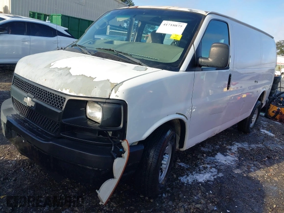 2007 Chevrolet Express Cargo Van with VIN 1GCGG25V571104532, listed as a IAAI auction lot 41718875 with 174,955 mi miles. Bid and sale history available at carsss.com. Image 17.