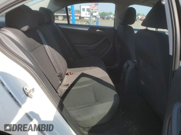 2015 Volkswagen Jetta SE with VIN 3VWD17AJ8FM343642, listed as a Copart auction lot 61975665 with 106,035 mi miles and Salvage title. Bid and sale history available at DreamBid. Image 10.