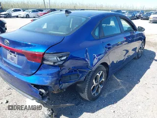 2020 Kia Forte LXS with VIN 3KPF24AD6LE184269, listed as a IAAI auction lot 42062369 with 57,525 mi miles and . Bid and sale history available at carsss.com. Image 4.