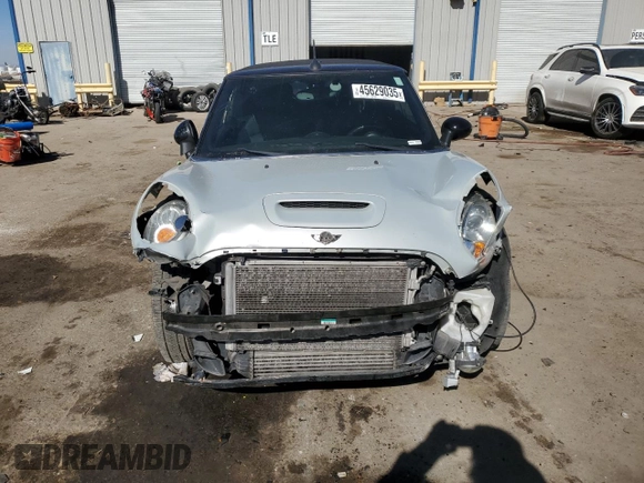2012 MINI Convertible S z VIN WMWZP3C58CT550106, wystawiony jako Copart lot #45629035 z przebiegiem 104 851 mil mil oraz Szkoda całkowita • Salvage title. Historia ofert i sprzedaży dostępna na DreamBid. Obrazek 5.