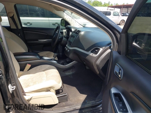 2015 Dodge Journey SXT z VIN 3C4PDCBG7FT658523, wystawiony jako IAAI lot #42490535 z przebiegiem 152 903 mil mil oraz . Historia ofert i sprzedaży dostępna na DreamBid. Obrazek 5.