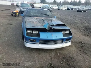 1985 Chevrolet Camaro Z28 Sport with VIN 1G1FP87H2FN114697, listed as a Copart auction lot 89329895 with 0 mi miles and Salvage Title. Bid and sale history available at carsss.com. Image 11.