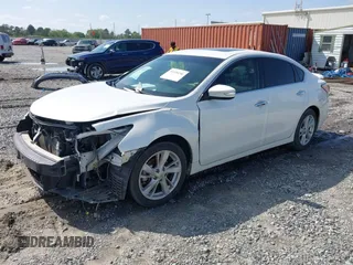 2014 Nissan Altima 2.5 with VIN 1N4AL3AP2EC117079, listed as a IAAI auction lot 41935256 with 140,531 mi miles. Bid and sale history available at carsss.com. Image 2.
