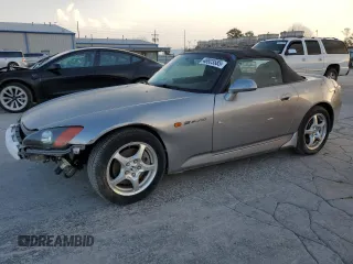 2001 Honda S2000 z VIN JHMAP114X1T006801, wystawiony jako Copart lot #48923585 z przebiegiem 50 502 mil mil oraz Szkoda całkowita • Salvage title. Historia ofert i sprzedaży dostępna na DreamBid. Obrazek 1.