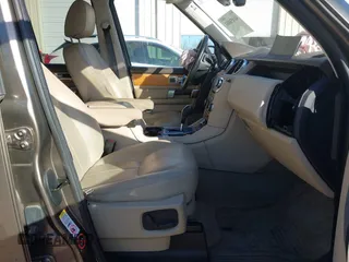 2013 Land Rover LR4 Lux with VIN SALAK2D43DA689421, listed as a IAAI auction lot 41458881 with 175,800 mi miles and . Bid and sale history available at DreamBid. Image 5.