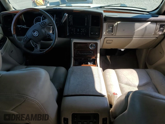 2004 Cadillac Escalade z VIN 1GYEK63N04R184233, wystawiony jako Copart lot #58171595 z przebiegiem 212 741 mil mil oraz Szkoda całkowita • Salvage title. Historia ofert i sprzedaży dostępna na DreamBid. Obrazek 8.