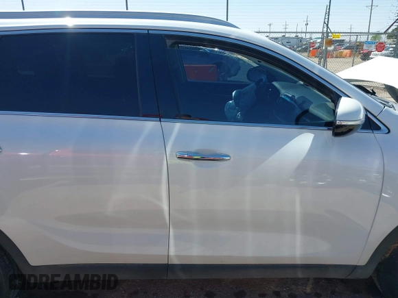 2017 Kia Sorento LX z VIN 5XYPG4A34HG250888, wystawiony jako IAAI lot #41993205 z przebiegiem 58 317 mil mil oraz . Historia ofert i sprzedaży dostępna na DreamBid. Obrazek 13.
