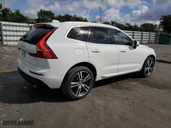2021 Volvo XC60 Momentum with VIN YV4102DK0M1783376, listed as a Copart auction lot 45535575 with 47,640 mi miles and Non Repairable. Bid and sale history available at carsss.com. Image 3.