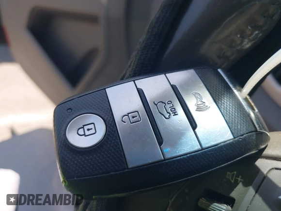 2016 Kia Sportage EX with VIN KNDPC3AC0G7841320, listed as a IAAI auction lot 42312551 with 199,996 mi miles and . Bid and sale history available at DreamBid. Image 11.