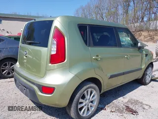 2013 Kia Soul ! with VIN KNDJT2A67D7602059, listed as a IAAI auction lot 38549274 with 92,118 mi miles. Bid and sale history available at carsss.com. Image 16.