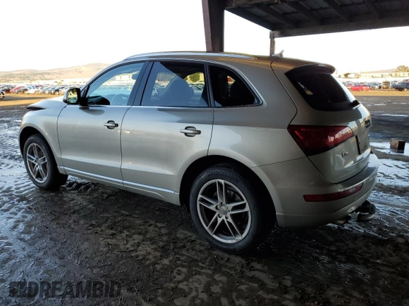 2014 Audi Q5 Premium Plus with VIN WA1LFAFP4EA112138, listed as a Copart auction lot 86571644 with 110,613 mi miles and Salvage Title. Bid and sale history available at carsss.com. Image 2.