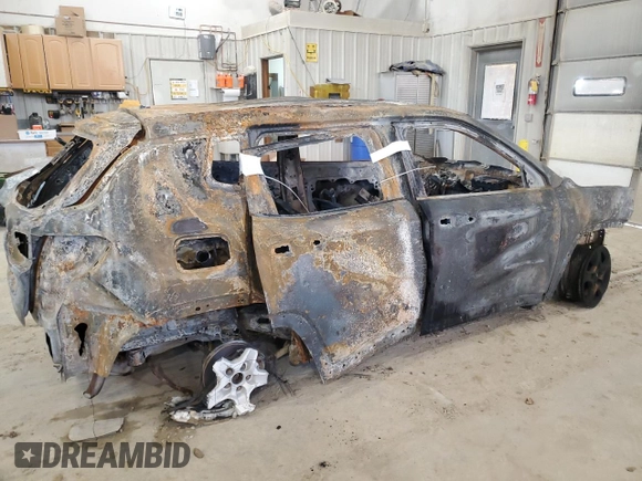 2022 Jeep Compass Sport z VIN 3C4NJDAB5NT221131, wystawiony jako Copart lot #43779025 z przebiegiem Nie podano mil oraz Nie do naprawy • Non repairable. Historia ofert i sprzedaży dostępna na DreamBid. Obrazek 3.