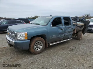 2010 Chevrolet Silverado 1500 LS with VIN 3GCRKREA6AG124231, listed as a Copart auction lot 49650935 with 172,209 mi miles and Salvage Title. Bid and sale history available at carsss.com. Image 1.