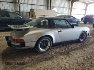 1988 Porsche 911 z VIN WP0EB0913JS161203, wystawiony jako Copart lot #71547754 z przebiegiem 109 128 mil mil oraz Szkoda całkowita • Salvage title. Historia ofert i sprzedaży dostępna na DreamBid. Obrazek 3.