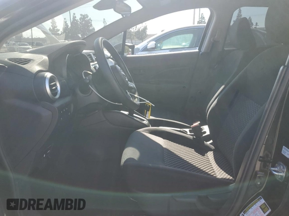 2024 Nissan Versa S с VIN 3N1CN8DV5RL819544, выставлен на аукционе Copart как лот 56370645 с пробегом 32 034 миль миль и Списание • Salvage title. История ставок и продаж доступна на DreamBid. Изображение 7.