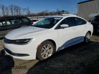 2015 Chrysler 200 Limited with VIN 1C3CCCAB0FN553236, listed as a Copart auction lot 43206245 with 138,533 mi miles and Salvage Title. Bid and sale history available at carsss.com. Image 1.