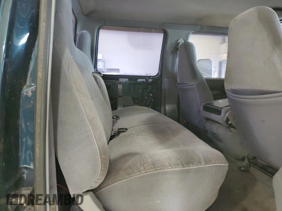 1995 Ford F-350 z VIN 1FTJW35F6SEA60338, wystawiony jako Copart lot #50962515 z przebiegiem 235 177 mil mil oraz Szkoda całkowita • Salvage title. Historia ofert i sprzedaży dostępna na DreamBid. Obrazek 10.