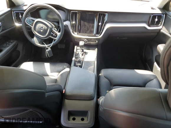 2020 Volvo S60 Momentum with VIN 7JR102FK5LG042296, listed as a Copart auction lot 59400823 with 19,930 mi miles. Bid and sale history available at carsss.com. Image 8.