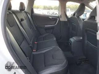 2016 Volvo XC60 T5 Drive-E z VIN YV440MDJ8G2921244, wystawiony jako Copart lot #75293814 z przebiegiem 132 314 mil mil oraz Szkoda całkowita • Salvage title. Historia ofert i sprzedaży dostępna na DreamBid. Obrazek 11.