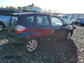 2009 Honda Fit Sport z VIN JHMGE88469S033171, wystawiony jako Copart lot #53021475 z przebiegiem 147 103 mil mil oraz Czysty tytuł • Clean title. Historia ofert i sprzedaży dostępna na DreamBid. Obrazek 3.
