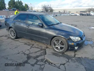 2001 Lexus IS with VIN JTHBD182710019914, listed as a IAAI auction lot 41616314 with 264,417 mi miles. Bid and sale history available at carsss.com. Image 1.