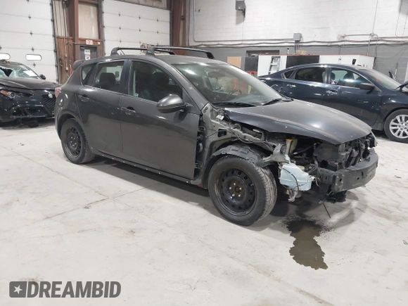 2011 Mazda Mazda3 s Sport with VIN JM1BL1K63B1467613, listed as a IAAI auction lot 41696255 with 162,768 mi miles. Bid and sale history available at carsss.com. Image 1.