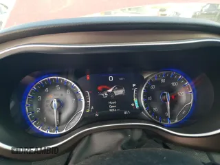 2017 Chrysler Pacifica Touring L Plus с VIN 2C4RC1EGXHR677889, выставлен на аукционе Copart как лот 60349645 с пробегом 95 316 миль миль и Чистый • Clean title. История ставок и продаж доступна на DreamBid. Изображение 9.