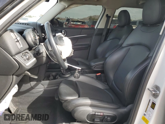 2018 MINI Countryman Cooper S with VIN WMZYT3C35J3E00818, listed as a Copart auction lot 47481535 with 81,372 mi miles and Salvage Title. Bid and sale history available at carsss.com. Image 7.