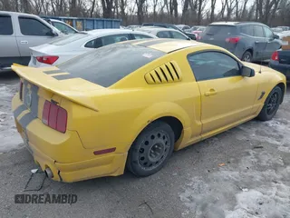 2005 Ford Mustang Deluxe with VIN 1ZVFT80N255238404, listed as a IAAI auction lot 41371727 with 150,443 mi miles. Bid and sale history available at carsss.com. Image 4.