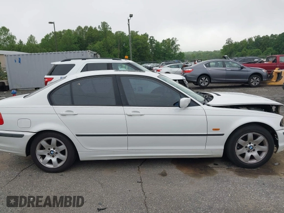 2000 BMW 3 Series 323i z VIN WBAAM3345YFP81628, wystawiony jako IAAI lot #42190751 z przebiegiem 135 970 mil mil oraz . Historia ofert i sprzedaży dostępna na DreamBid. Obrazek 13.