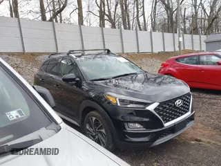 2020 Hyundai Tucson Sport z VIN KM8J3CAL7LU139895, wystawiony jako IAAI lot #42016317 z przebiegiem 55 025 mil mil oraz . Historia ofert i sprzedaży dostępna na DreamBid. Obrazek 1.