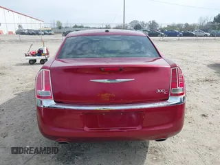2014 Chrysler 300 C z VIN 2C3CCAEG3EH355185, wystawiony jako IAAI lot #41765179 z przebiegiem 243 059 mil mil oraz . Historia ofert i sprzedaży dostępna na DreamBid. Obrazek 16.