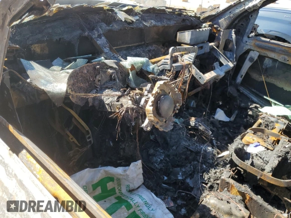 2017 Ram 1500 Tradesman z VIN 3C6JR6DT9HG631829, wystawiony jako Copart lot #48333395 z przebiegiem Nie podano mil oraz Nie do naprawy • Non repairable. Historia ofert i sprzedaży dostępna na DreamBid. Obrazek 8.
