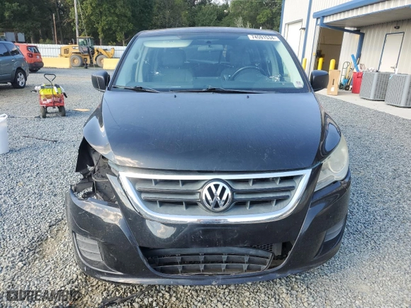 2011 Volkswagen Routan S with VIN 2V4RW4DG1BR803192, listed as a Copart auction lot 74591534 with 149,880 mi miles and Salvage Title. Bid and sale history available at carsss.com. Image 5.