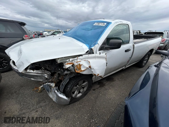 2019 Ram 1500 Classic Tradesman with VIN 3C6JR6DT8KG702235, listed as a Copart auction lot 47967175 with 0 mi miles and Salvage Title. Bid and sale history available at carsss.com. Image 1.
