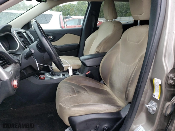2016 Jeep Cherokee Altitude with VIN 1C4PJMCS8GW241263, listed as a Copart auction lot 73146334 with 101,581 mi miles and Clean Title. Bid and sale history available at carsss.com. Image 7.