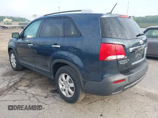 2012 Kia Sorento LX with VIN 5XYKT4A68CG197508, listed as a IAAI auction lot 42082566 with 195,862 mi miles. Bid and sale history available at carsss.com. Image 3.
