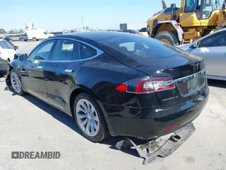 2016 Tesla Model S 70 with VIN 5YJSA1E1XGF148732, listed as a IAAI auction lot 42654257 with Not provided miles and . Bid and sale history available at DreamBid. Image 3.